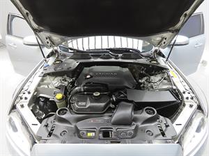 Jaguar XJ - Vista 12