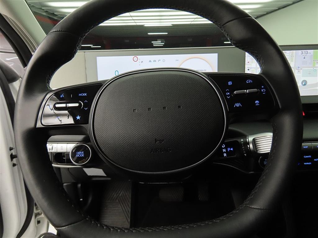 HYUNDAI Ioniq 5 - Vista 8