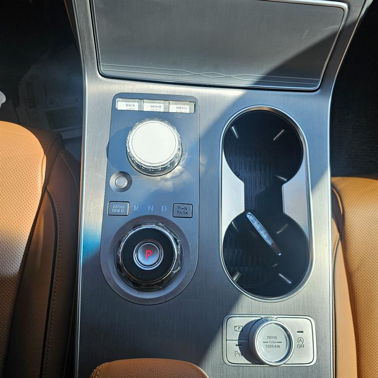 Genesis GV80 - Vista 9