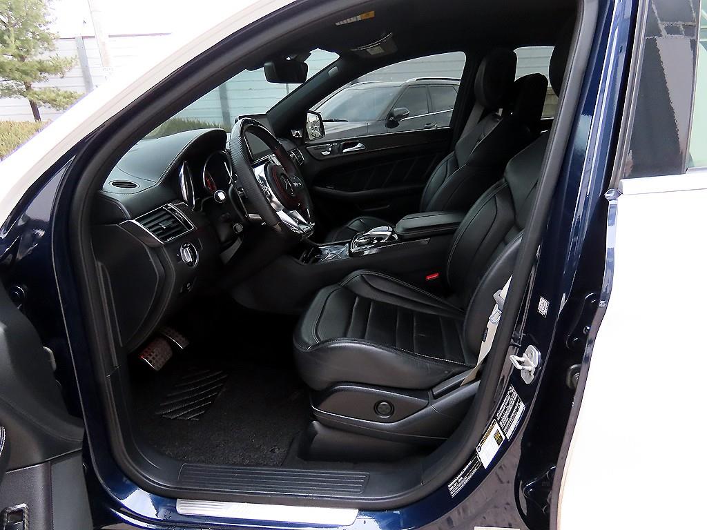 Mercedes Benz GLE Class - Vista 5