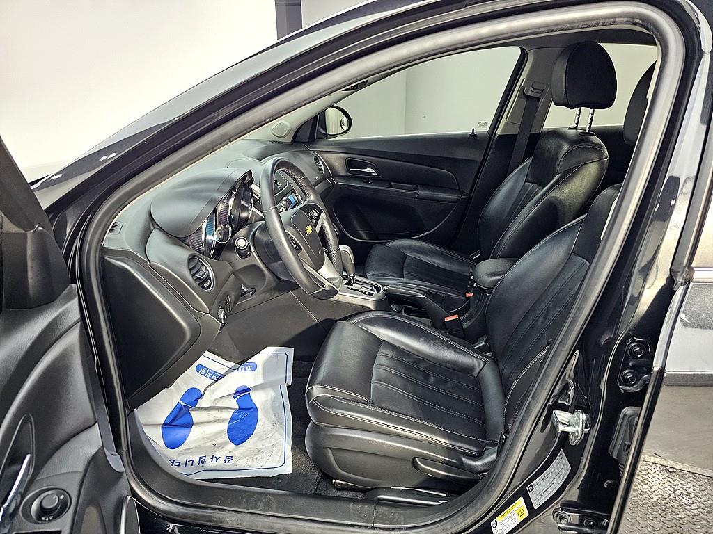 Chevrolet Cruise - Vista 8