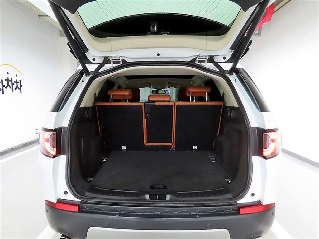 Land Rover Discovery Sports - Vista 5