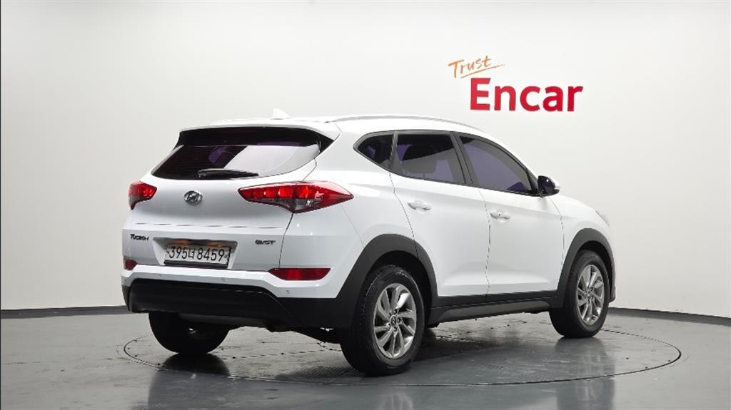 HYUNDAI Tucson - Vista 2