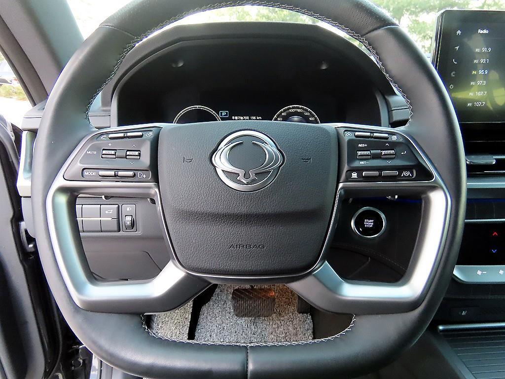 Ssangyong Rexton - Vista 8
