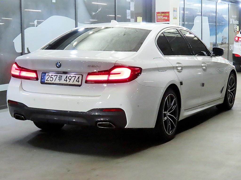 BMW 5 Series - Vista 4