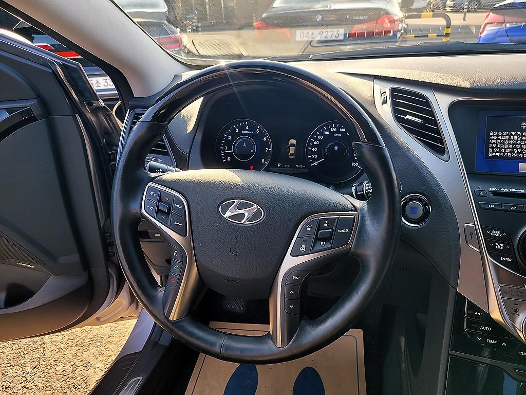 HYUNDAI Grandeur - Vista 8