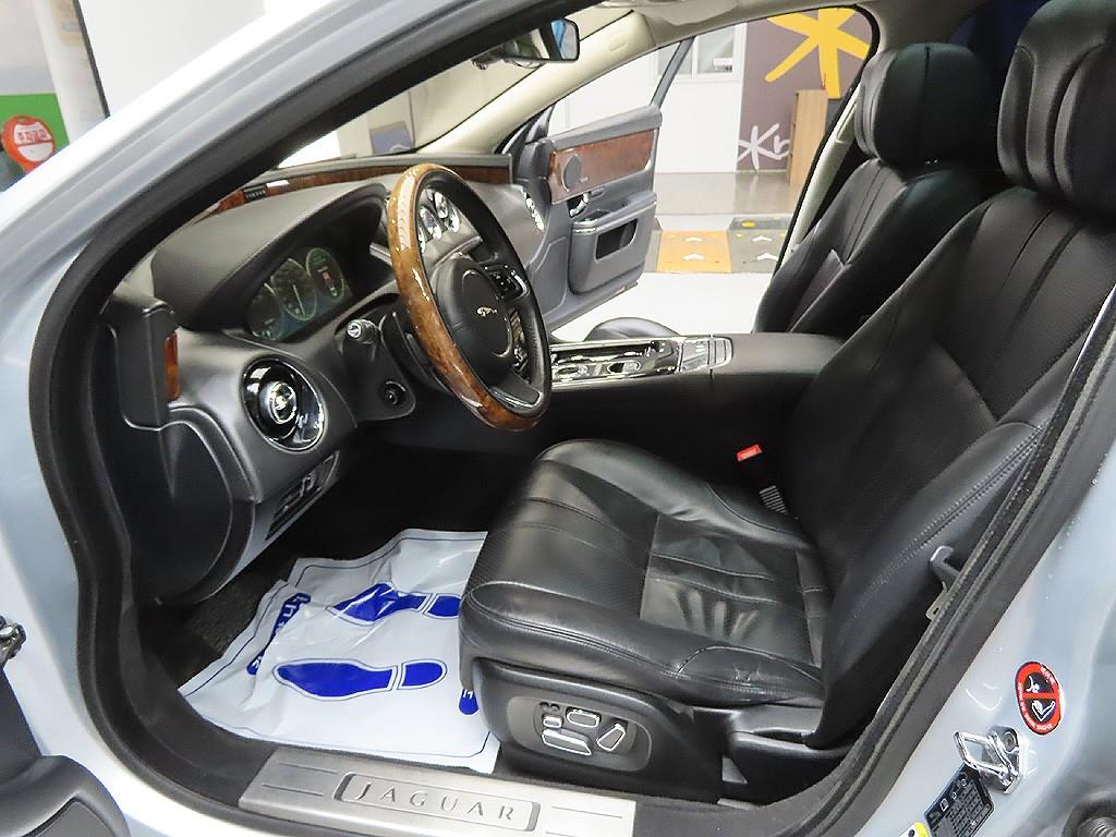 Jaguar XJ 2013 Plateado - Importación desde Corea - HF Imports Iquique - Foto 9