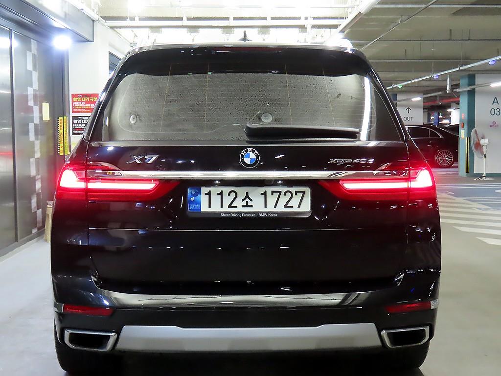 BMW X7 - Vista 5