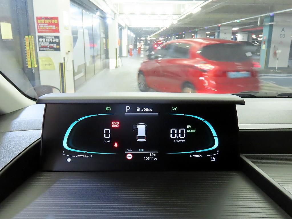 HYUNDAI Staria - Vista 9