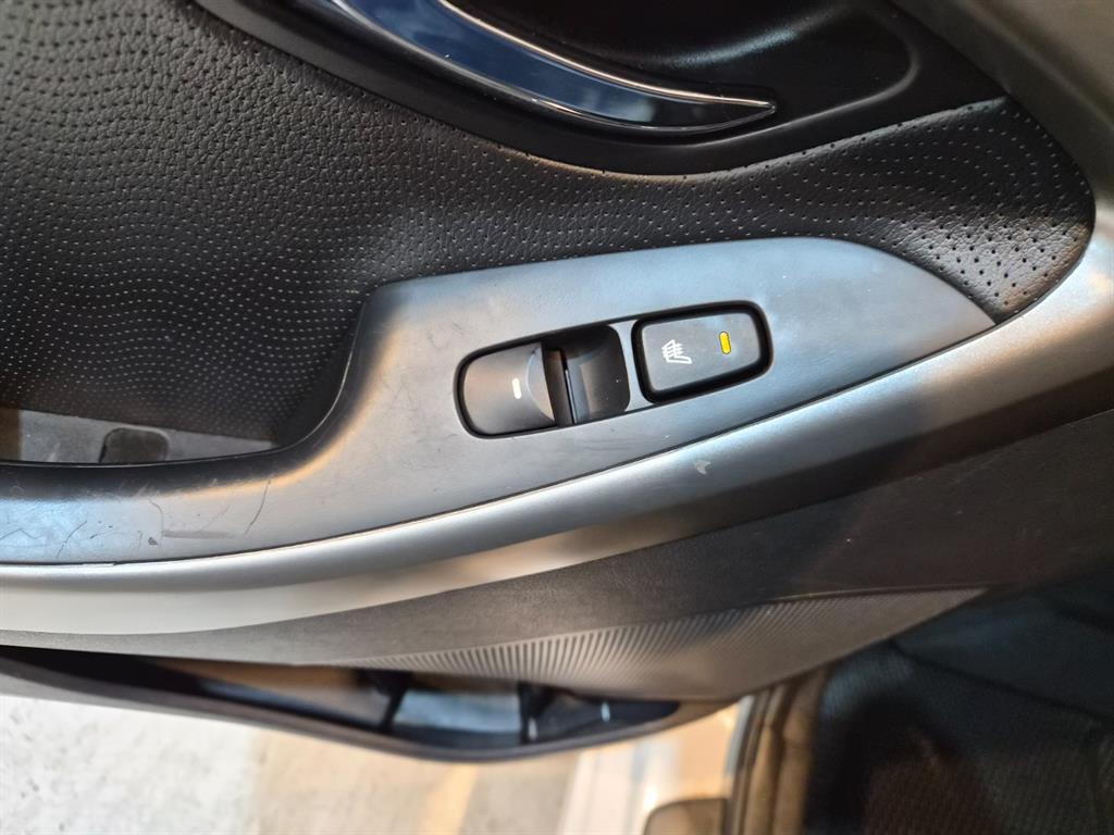 HYUNDAI Avante - Vista 6