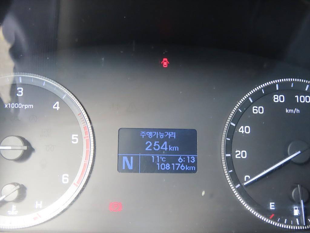 HYUNDAI Solati - Vista 11