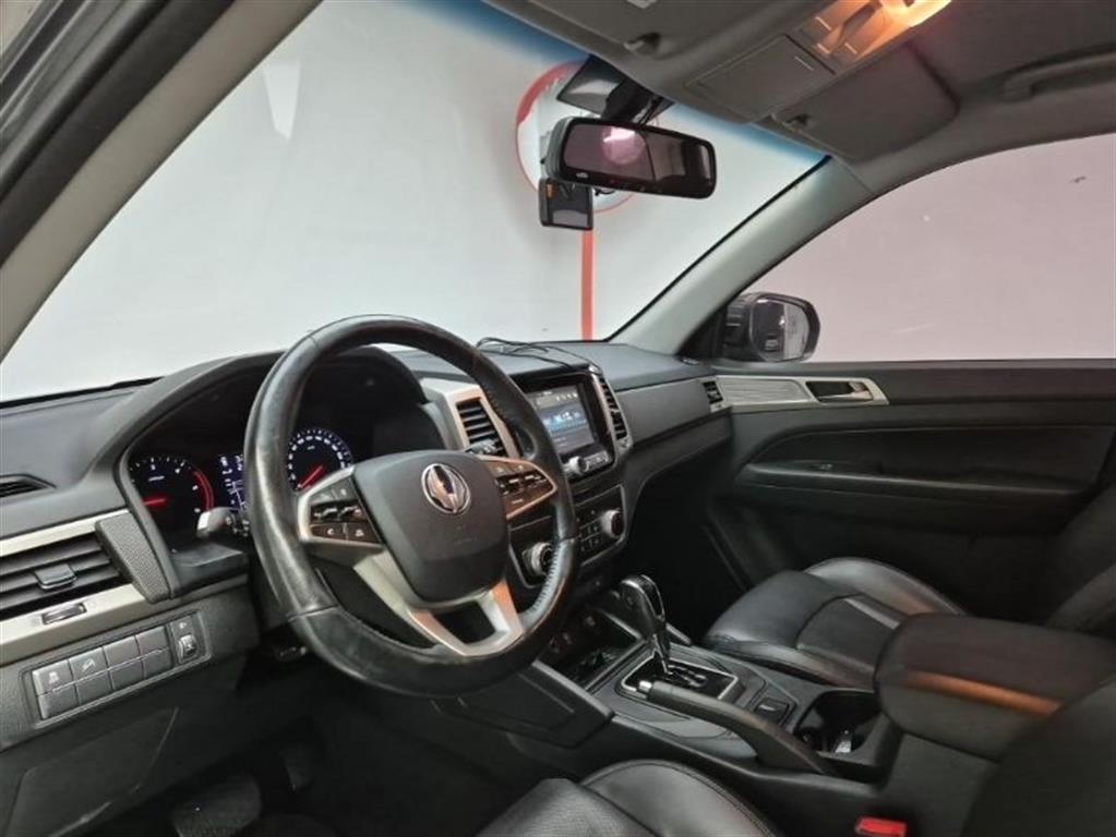 Ssangyong Rexton - Vista 7