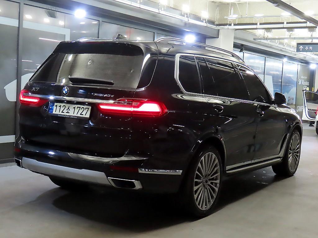 BMW X7 - Vista 4