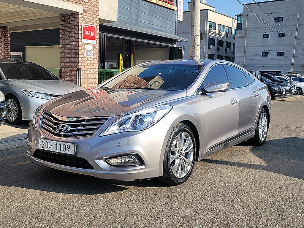 HYUNDAI Grandeur - Vista 2