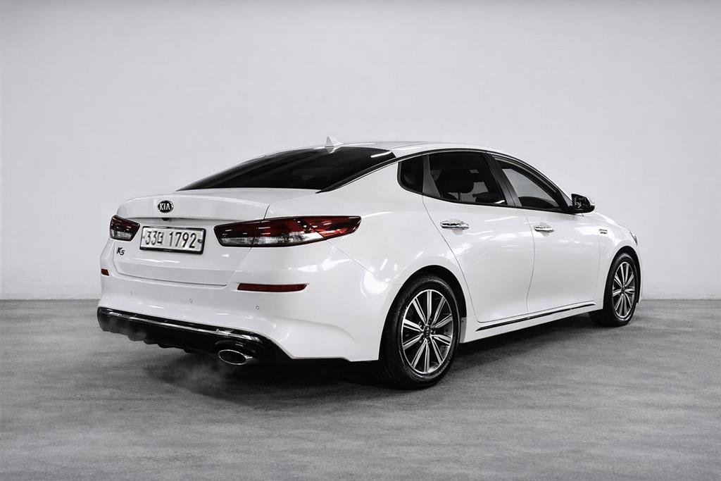 KIA K5 - Vista 4