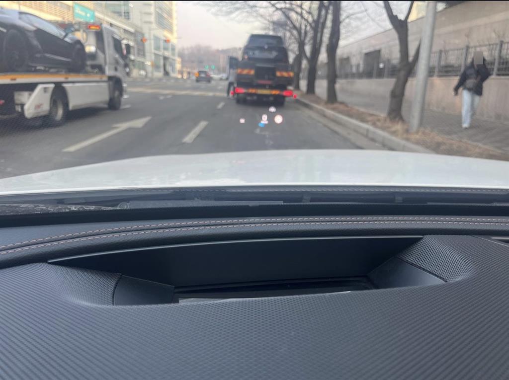 Mercedes Benz E class - Vista 8