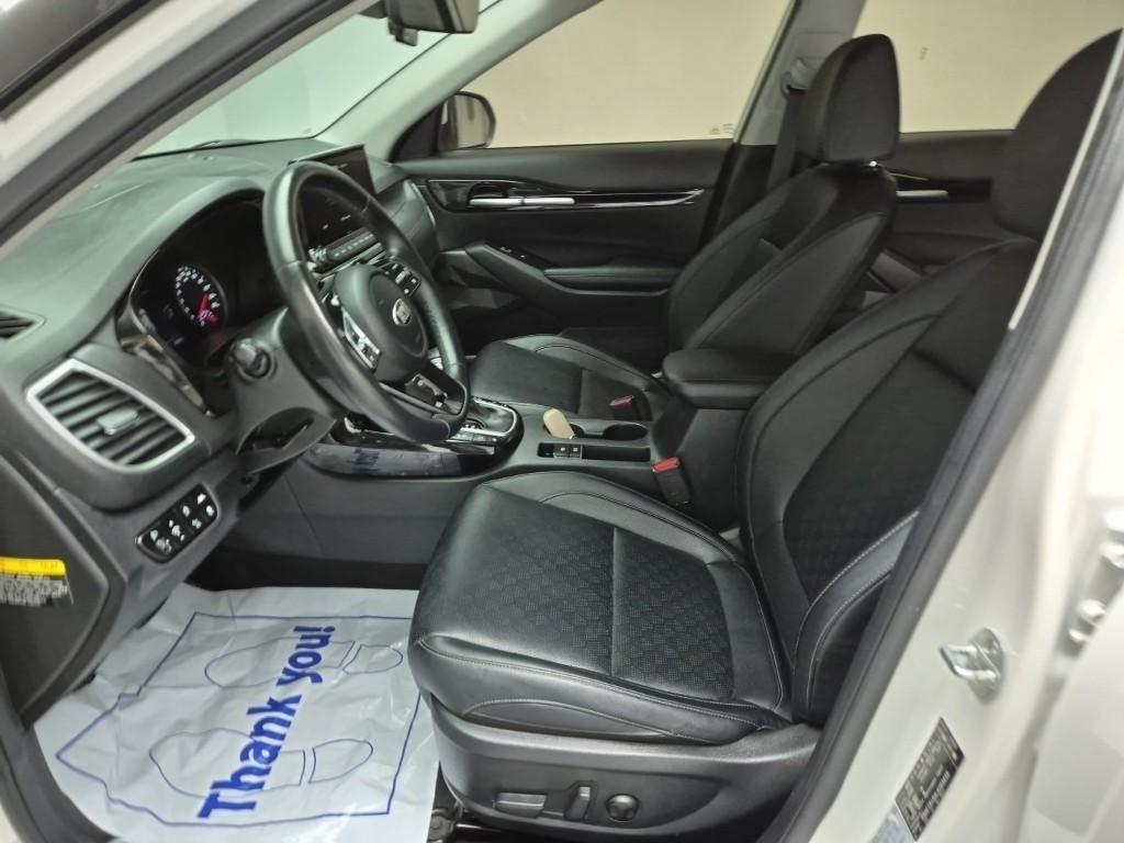 KIA Seltos - Vista 11