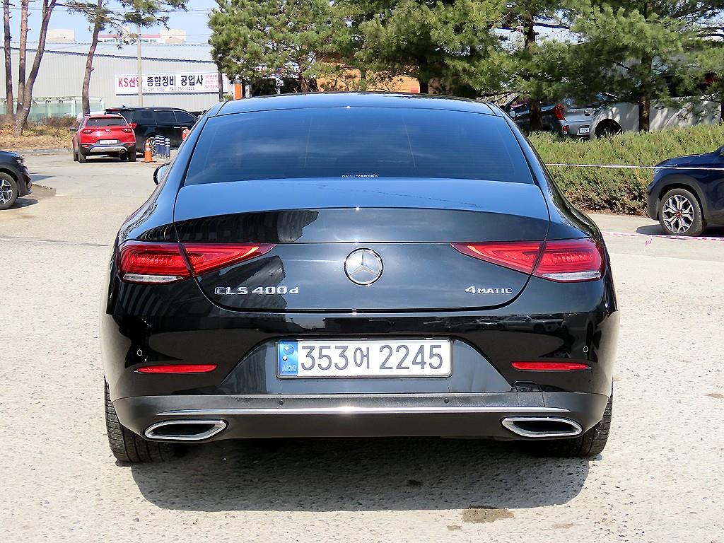 Mercedes Benz CLS Class - Vista 4