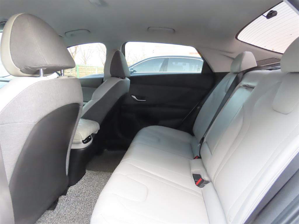 HYUNDAI Avante 2021 Blanco - Importación desde Corea - HF Imports Iquique - Foto 7