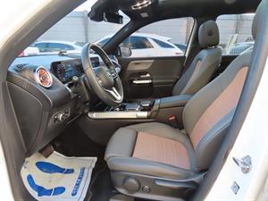 Mercedes Benz EQB - Vista 12