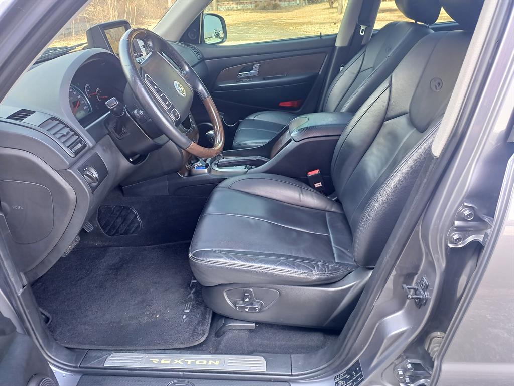 Ssangyong Rexton 2014 Gris - Importación desde Corea - HF Imports Iquique - Foto 17