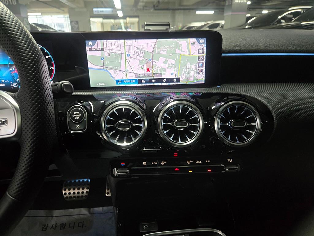 Mercedes Benz A Class - Vista 10