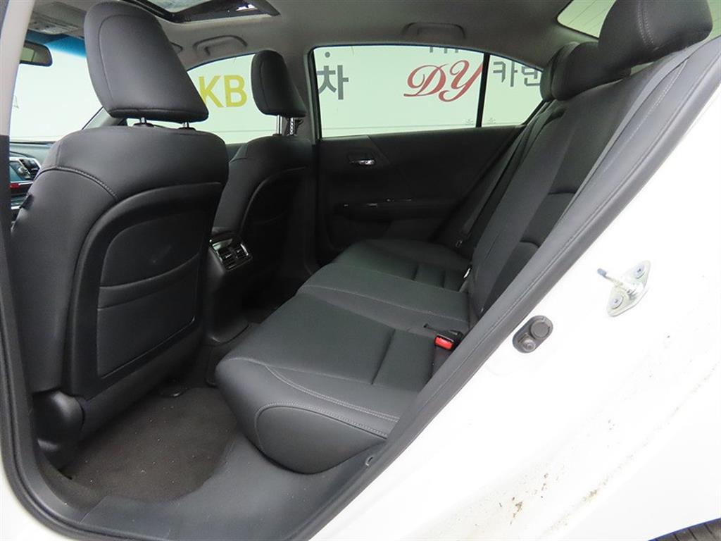 Honda Accord - Vista 6