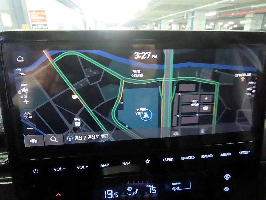 HYUNDAI Staria 2023 Gris - Importación desde Corea - HF Imports Iquique - Foto 13