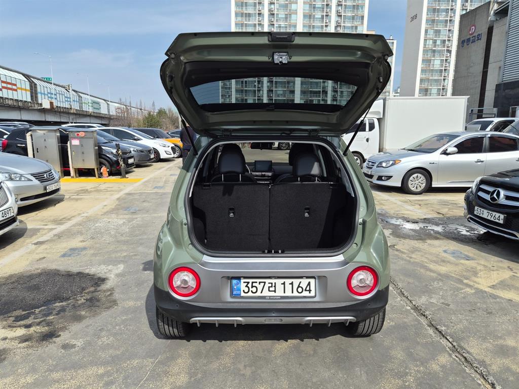 HYUNDAI Casper - Vista 5