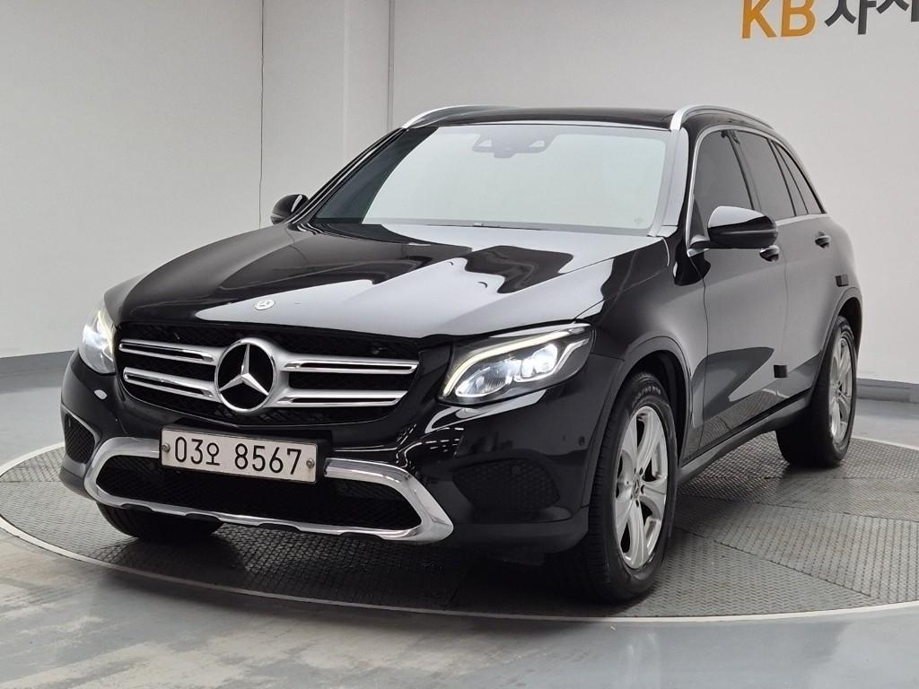 Mercedes Benz GLC Class 2018 Negro - Importación desde Corea - HF Imports Iquique - Foto 1