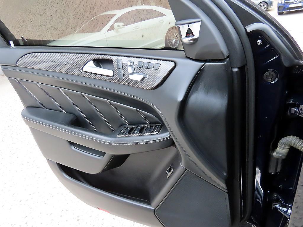 Mercedes Benz GLE Class - Vista 11