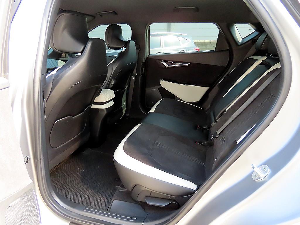 KIA EV6 - Vista 6