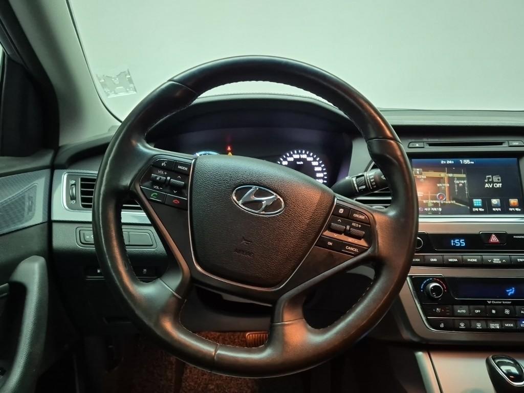 HYUNDAI Sonata - Vista 9