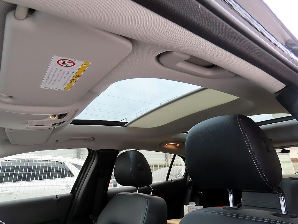 Mercedes Benz GLA Class 2018 Negro - Importación desde Corea - HF Imports Iquique - Foto 18