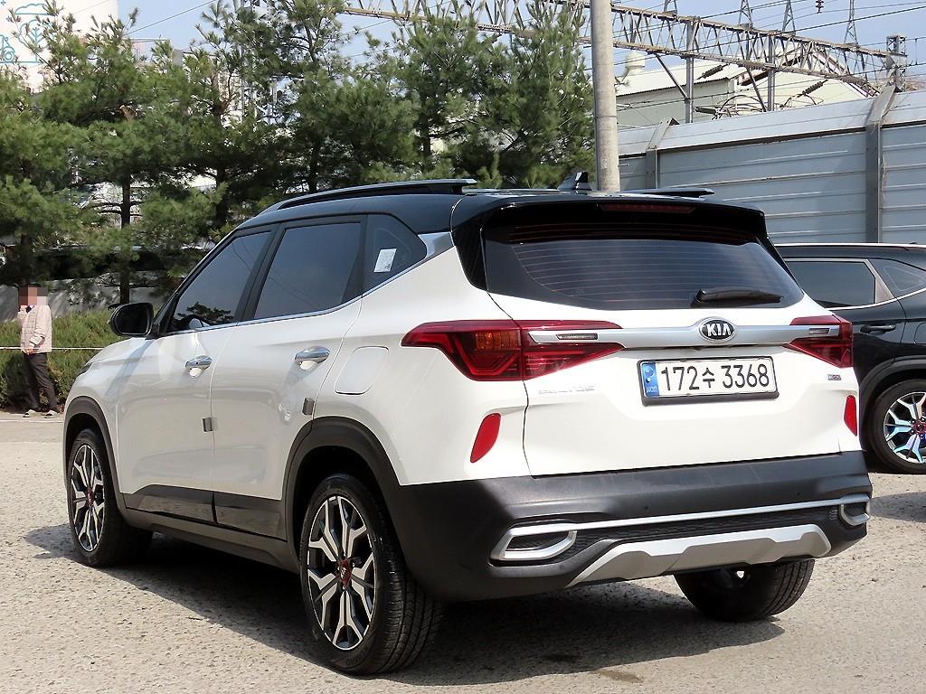 KIA Seltos - Vista 3