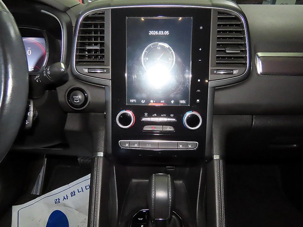 SAMSUNG QM6 - Vista 11