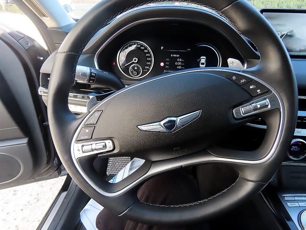 Genesis G80 - Vista 8