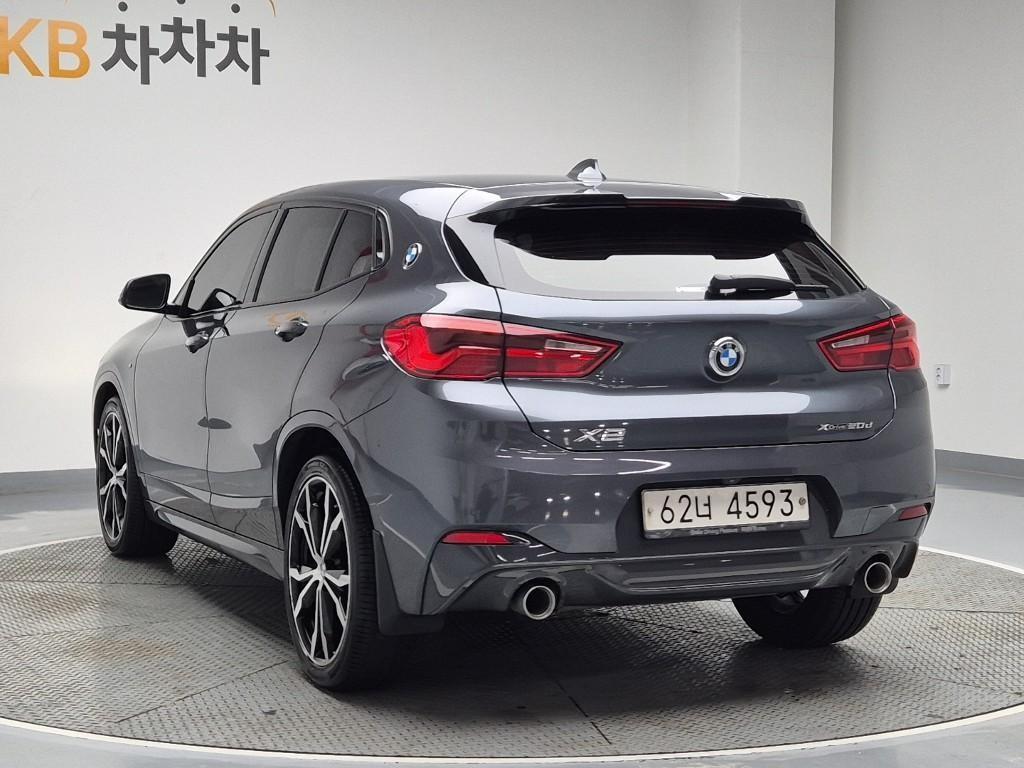 BMW X2 - Vista 2
