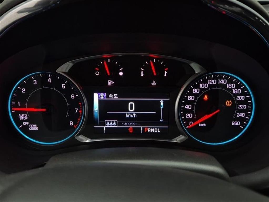 Chevrolet Malibu - Vista 6