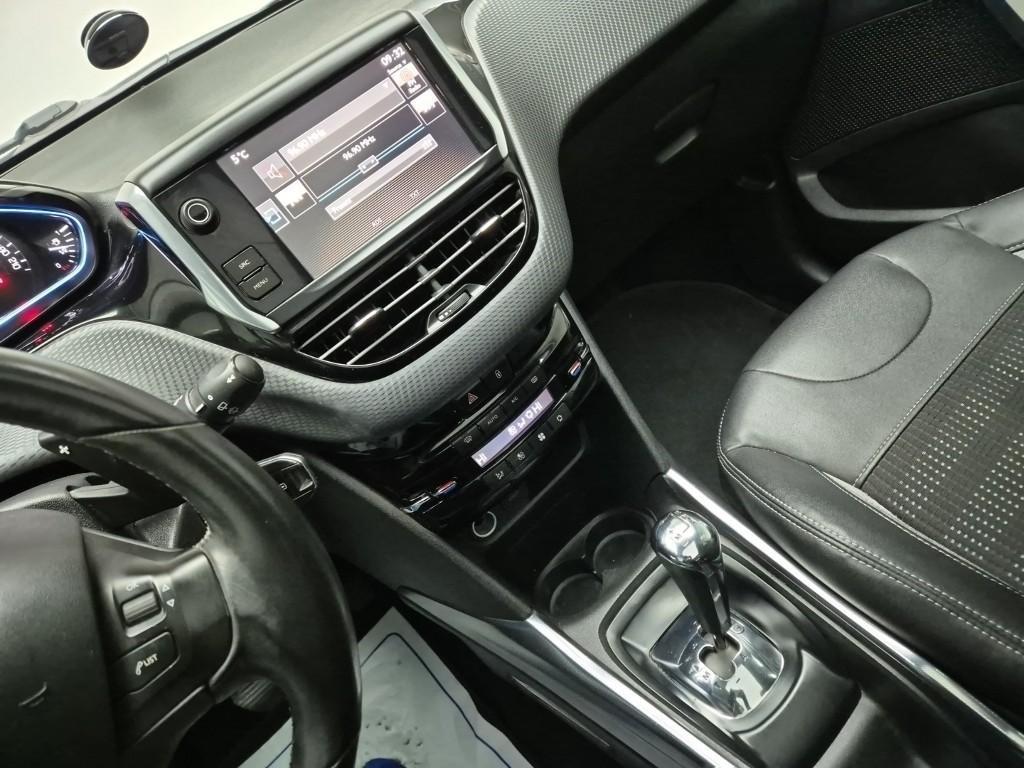 Peugeot 2008 - Vista 10