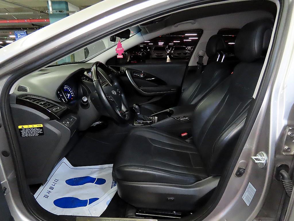 HYUNDAI Grandeur - Vista 6