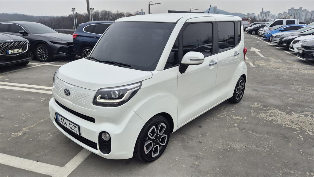 KIA Ray 2018 Blanco - Importación desde Corea - HF Imports Iquique - Foto 1