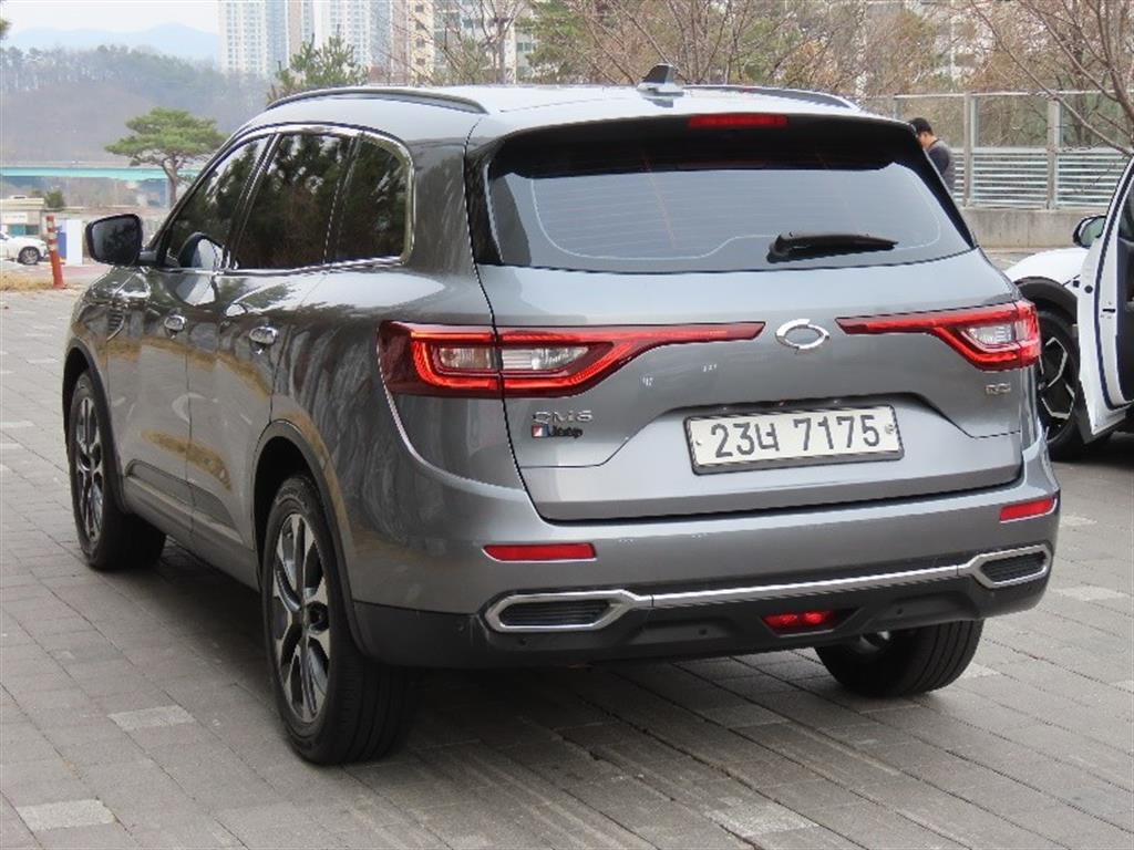 SAMSUNG QM6 - Vista 7