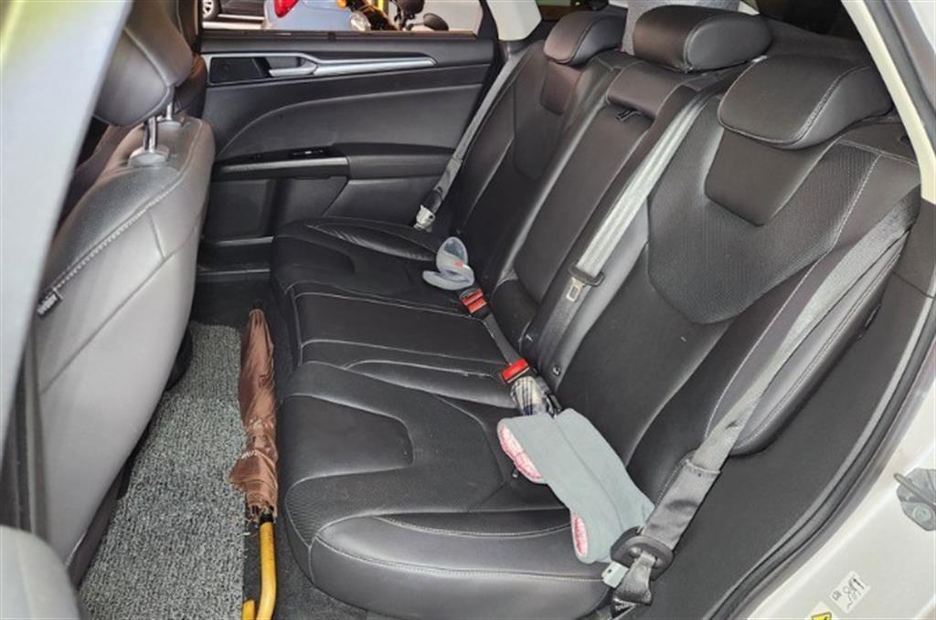 Ford Mondeo - Vista 7