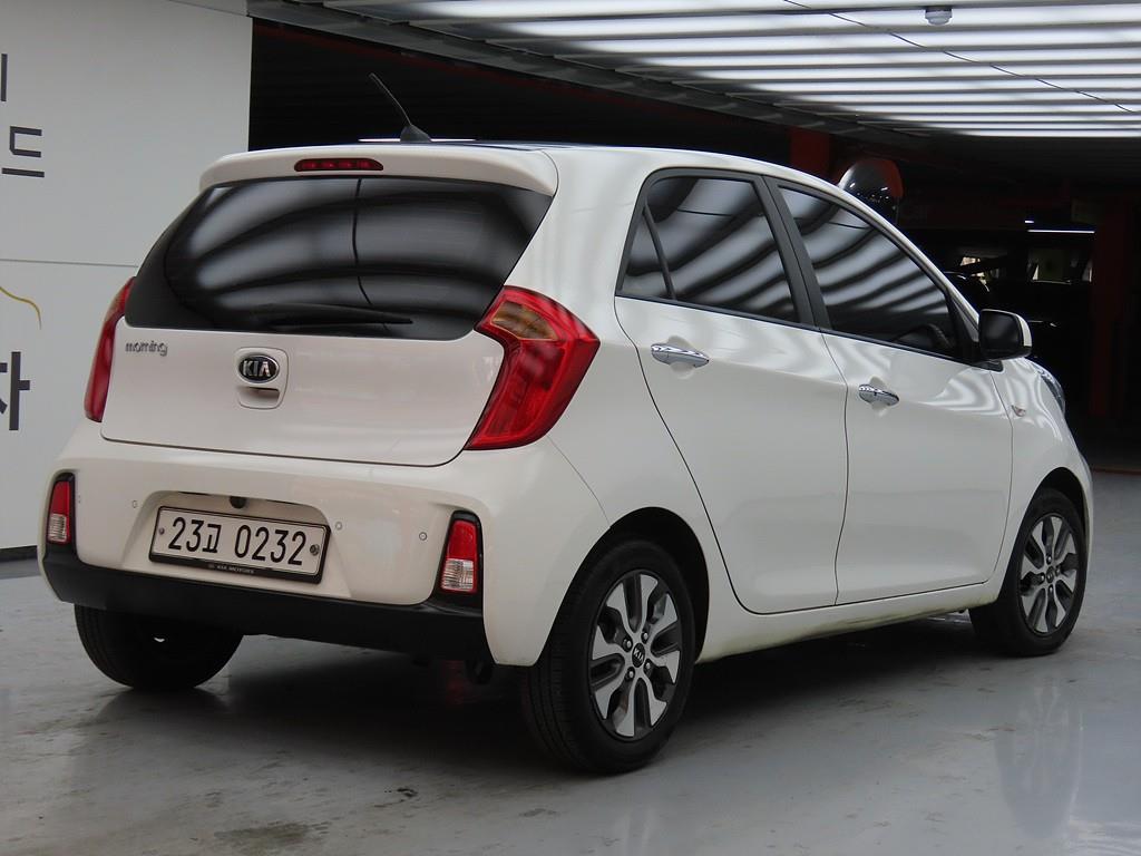 KIA Morning - Vista 4