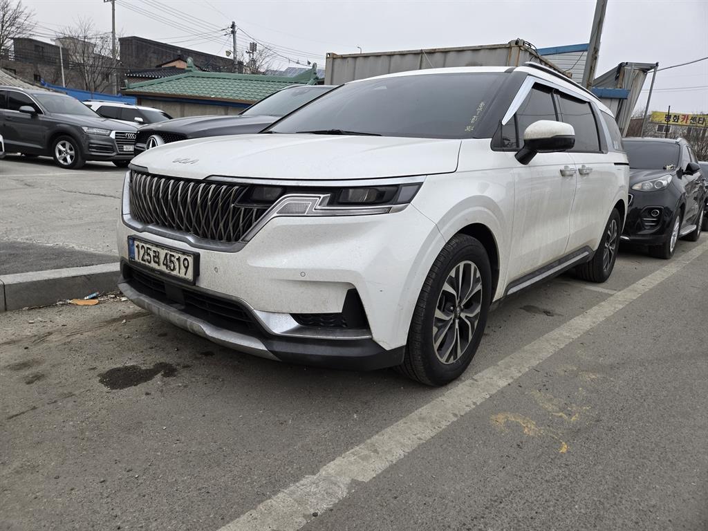 KIA Carnival - Vista 2