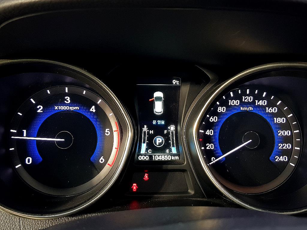 HYUNDAI i30 - Vista 7