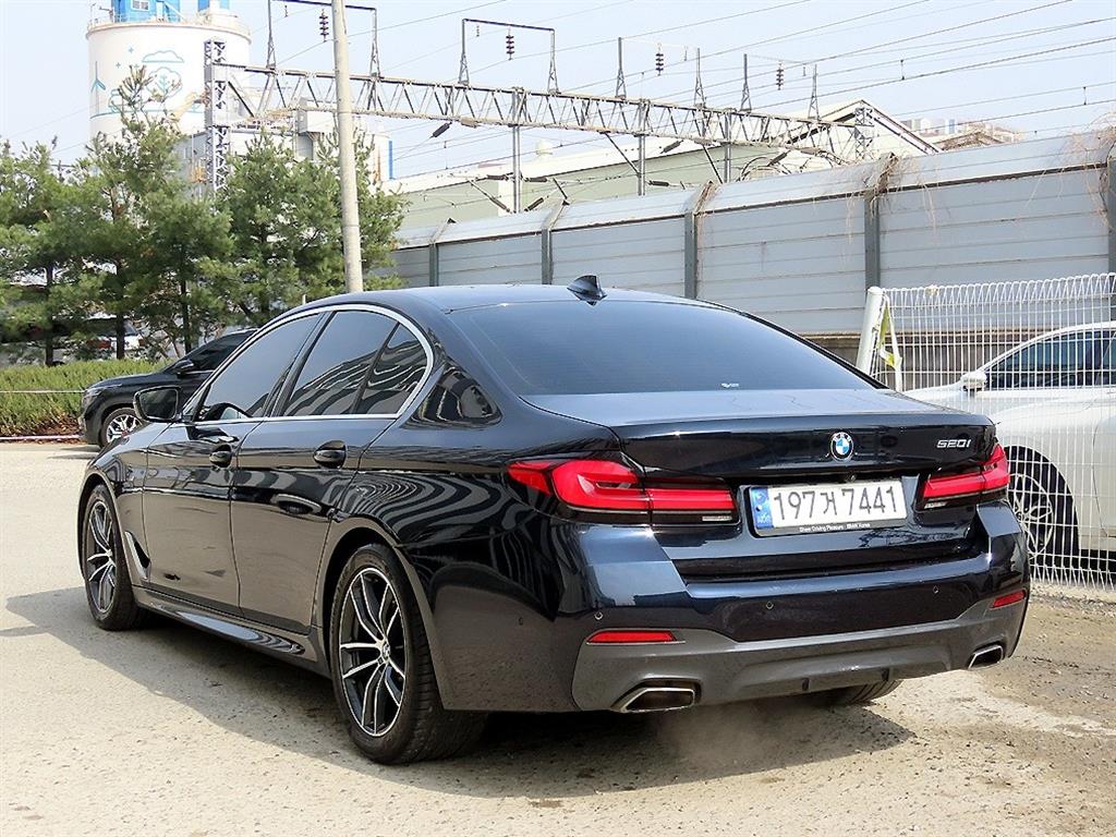 BMW 5 Series - Vista 3