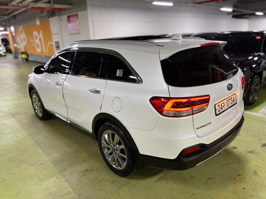 KIA Sorento - Vista 4