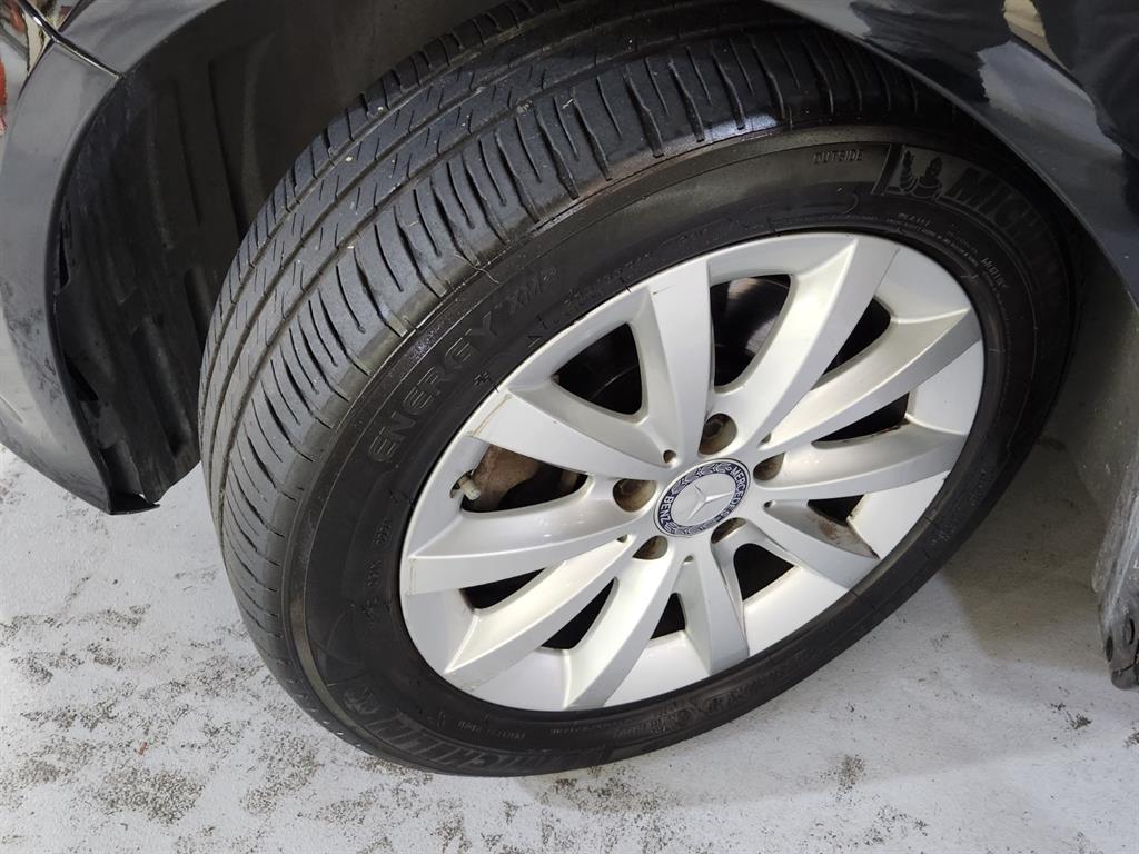 Mercedes Benz A Class 2017 Negro - Importación desde Corea - HF Imports Iquique - Foto 17